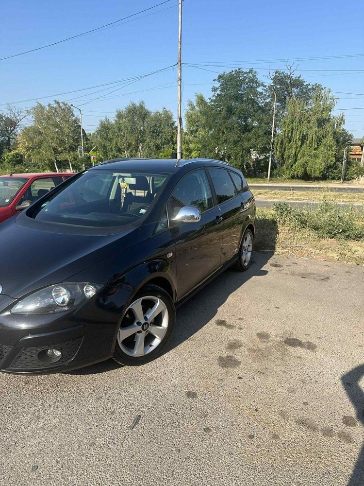 Продавам Seat Altea XL