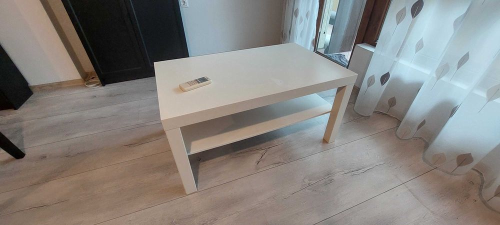 Продавам Мебели за хол и дневна