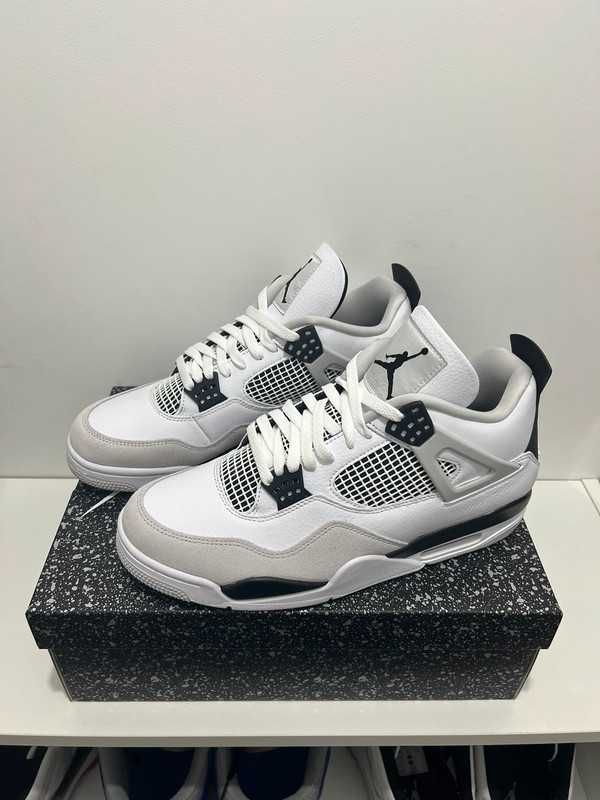 Jordan 4 Retro Military Black EU43