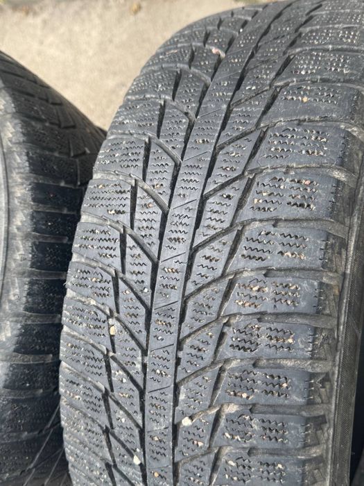 Продаи комплект зимней резины Triangle R16.