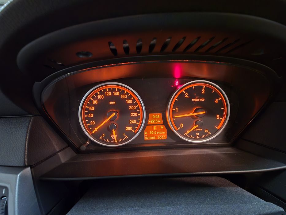 Продава се BMW e61 530d