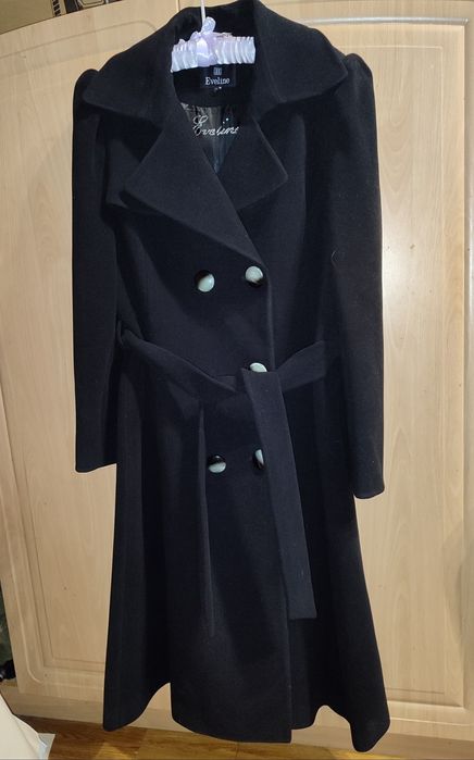 Пальто чёрное длинное