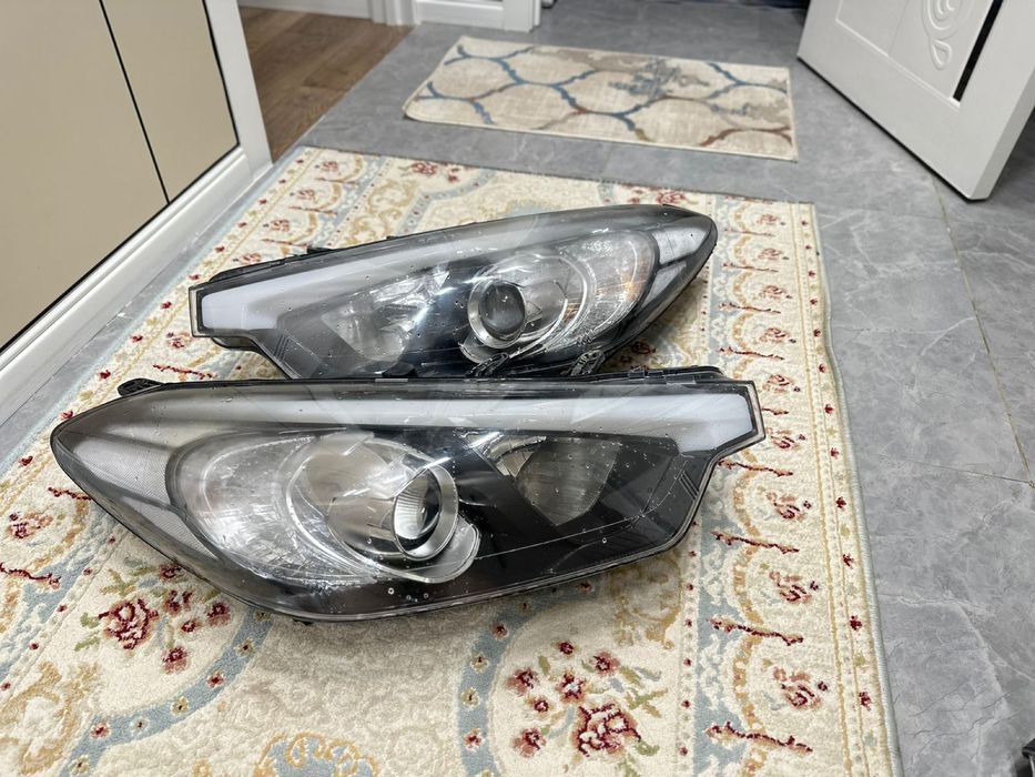 Киа церато фара передни