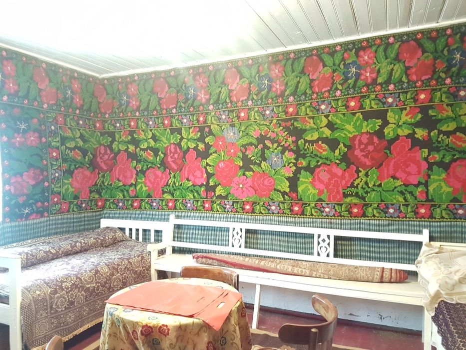 Carpete de perete vechi lucrate manual !!stare perfecta!