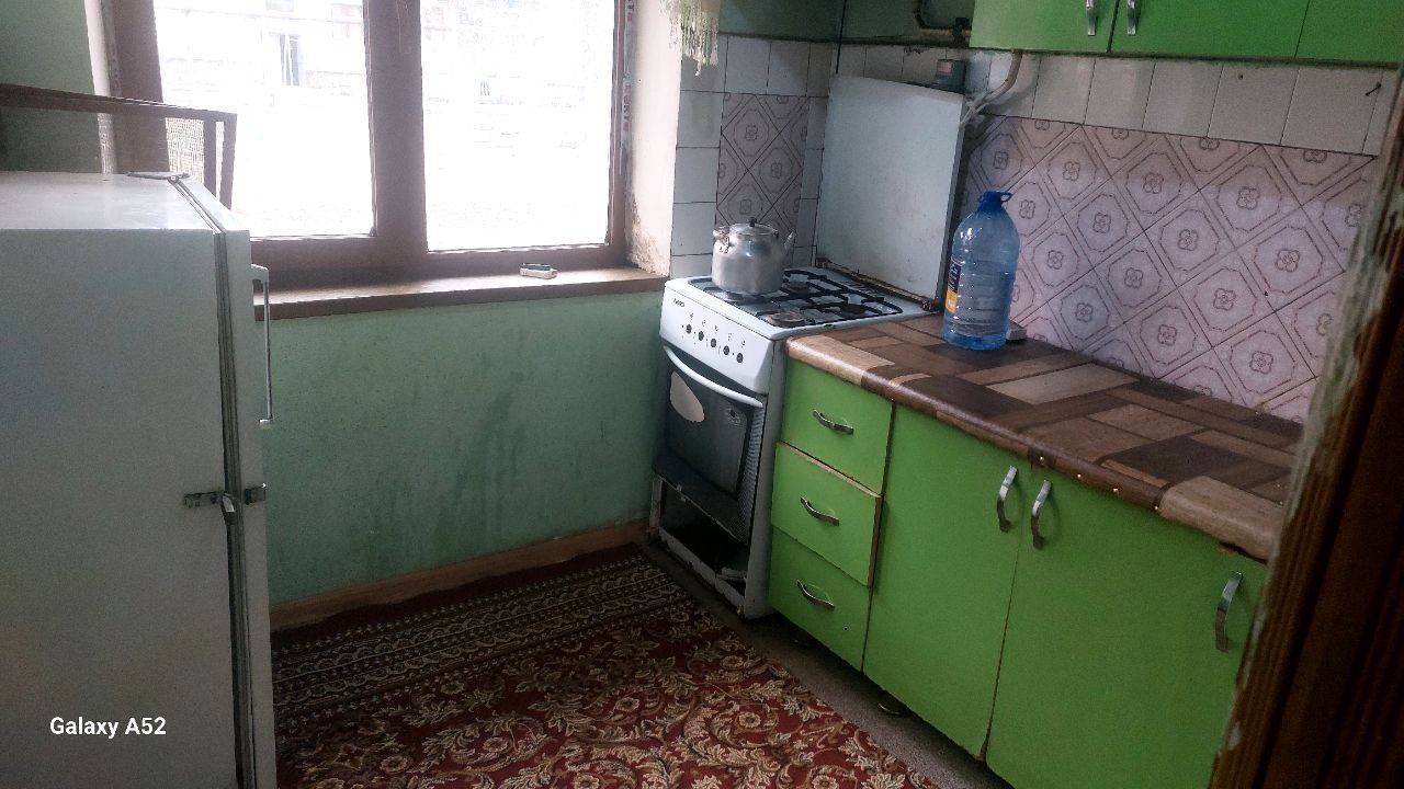 2 xonali kvr ijaraga beriladi. Moʻljal : Sentralni apteka
