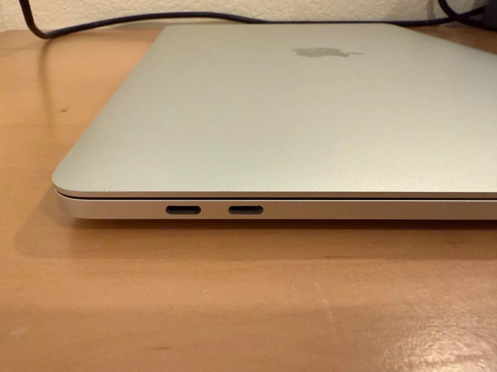 MacBook Pro M1 chip Skidka