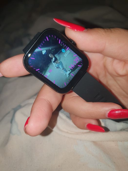 Vând ceas smartwatch