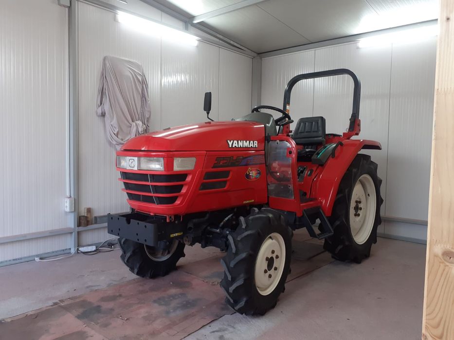 Tractor japonez kubota yanmar 26cp4x4