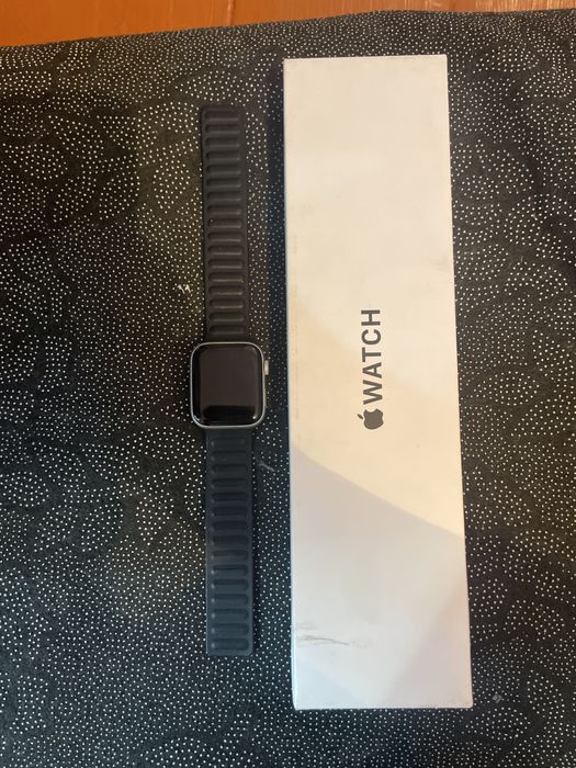 Продам Apple Watch se