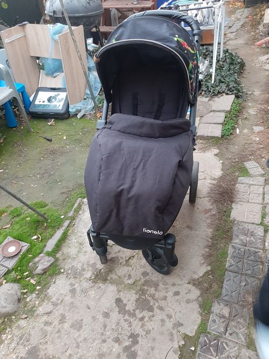 Căruț Lionelo vând