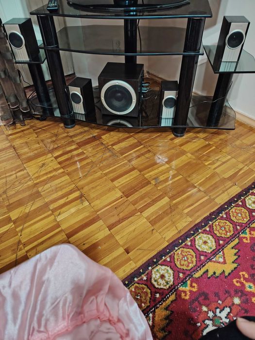 Продаю два сабвуфера микро лаб