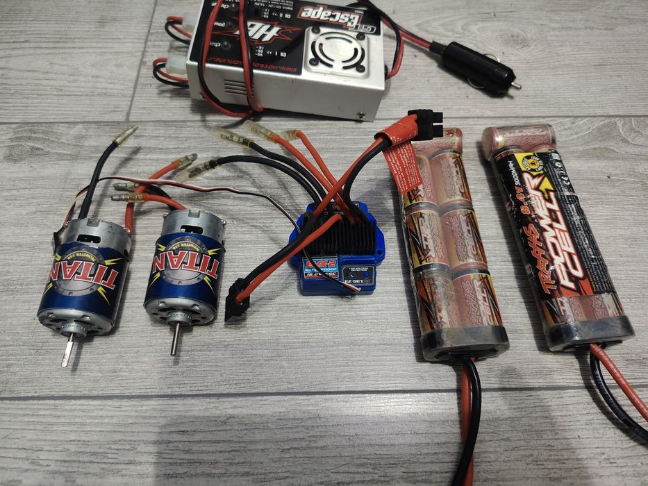 Electronică și motoare traxxas