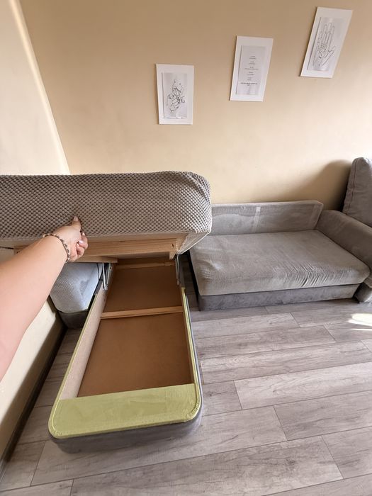 Диван-ъглов с място за съхранение