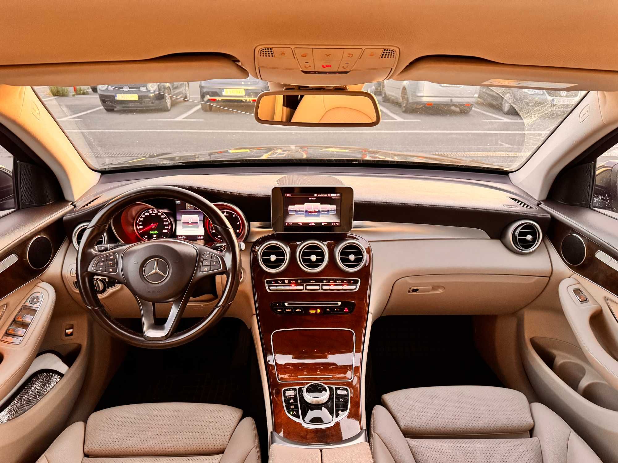 Mercedes GLC 220 4MATIC | Interior piele Bej - Euro 6 -editie germania