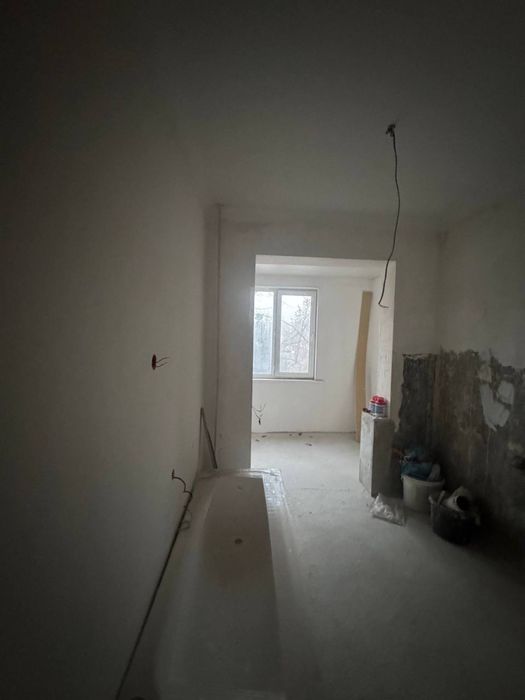 Продается 2 комн квартира на Коракамиш V005