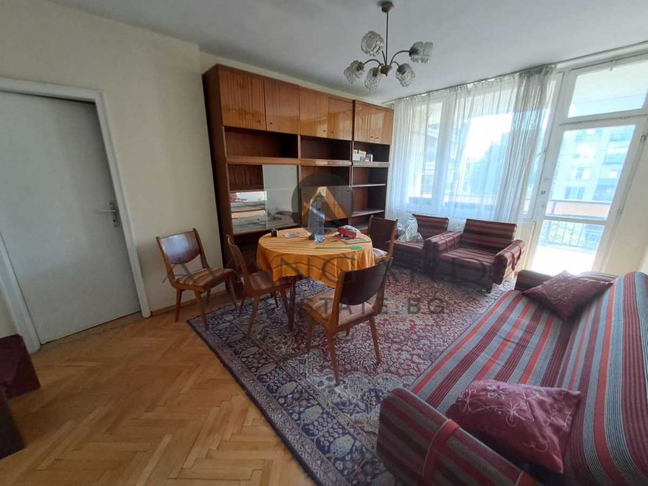 Продава се Тристаен апартамент в Пловдив, Център - 108 кв.м за 1436 €/кв.м - Снимка #1