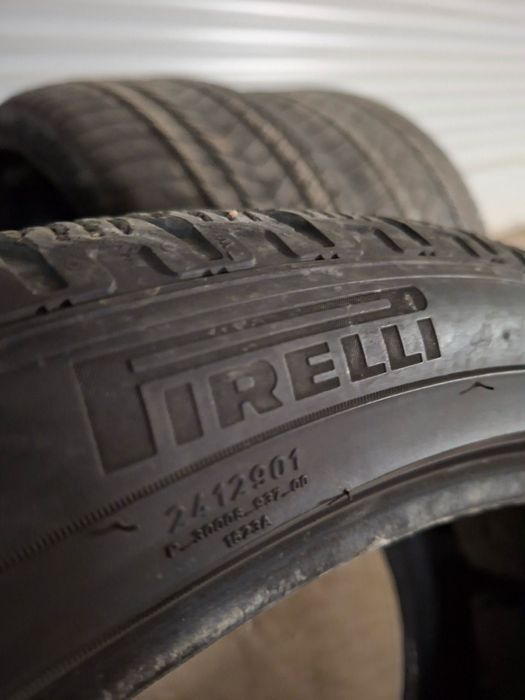 Продавам зимни гуми 285/35/22” Пирели Спорт зимни