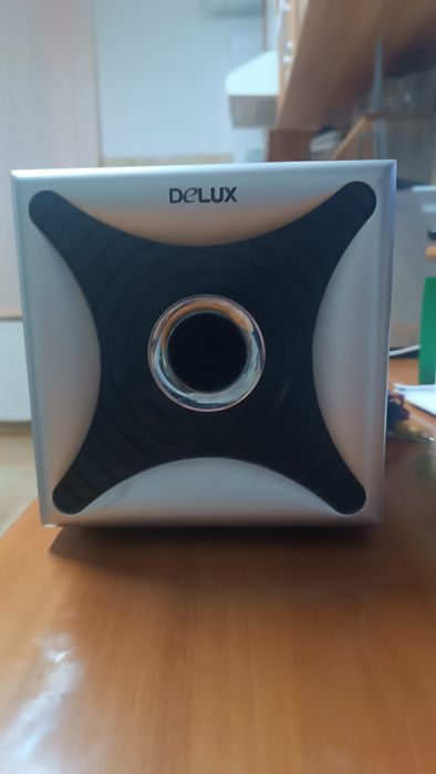 Subwoofer delux și două boxe delux