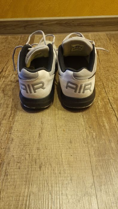 Маратонки Nike нови