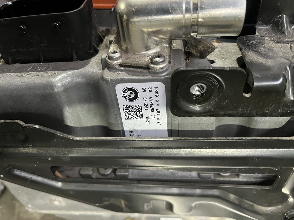 Батерия/инвертор бмв 5 г30/31 530е 184 ( bateriq/invertor bmw g30 530e