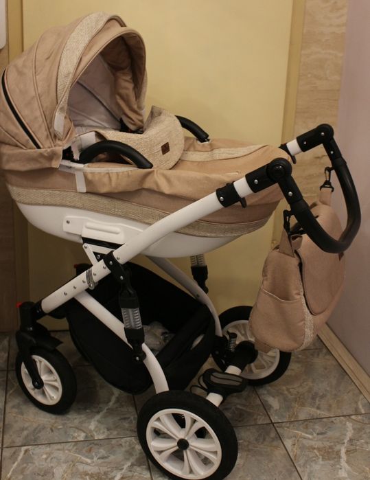 Промоция Бебешка количка Lorelli Mia 2-in-1