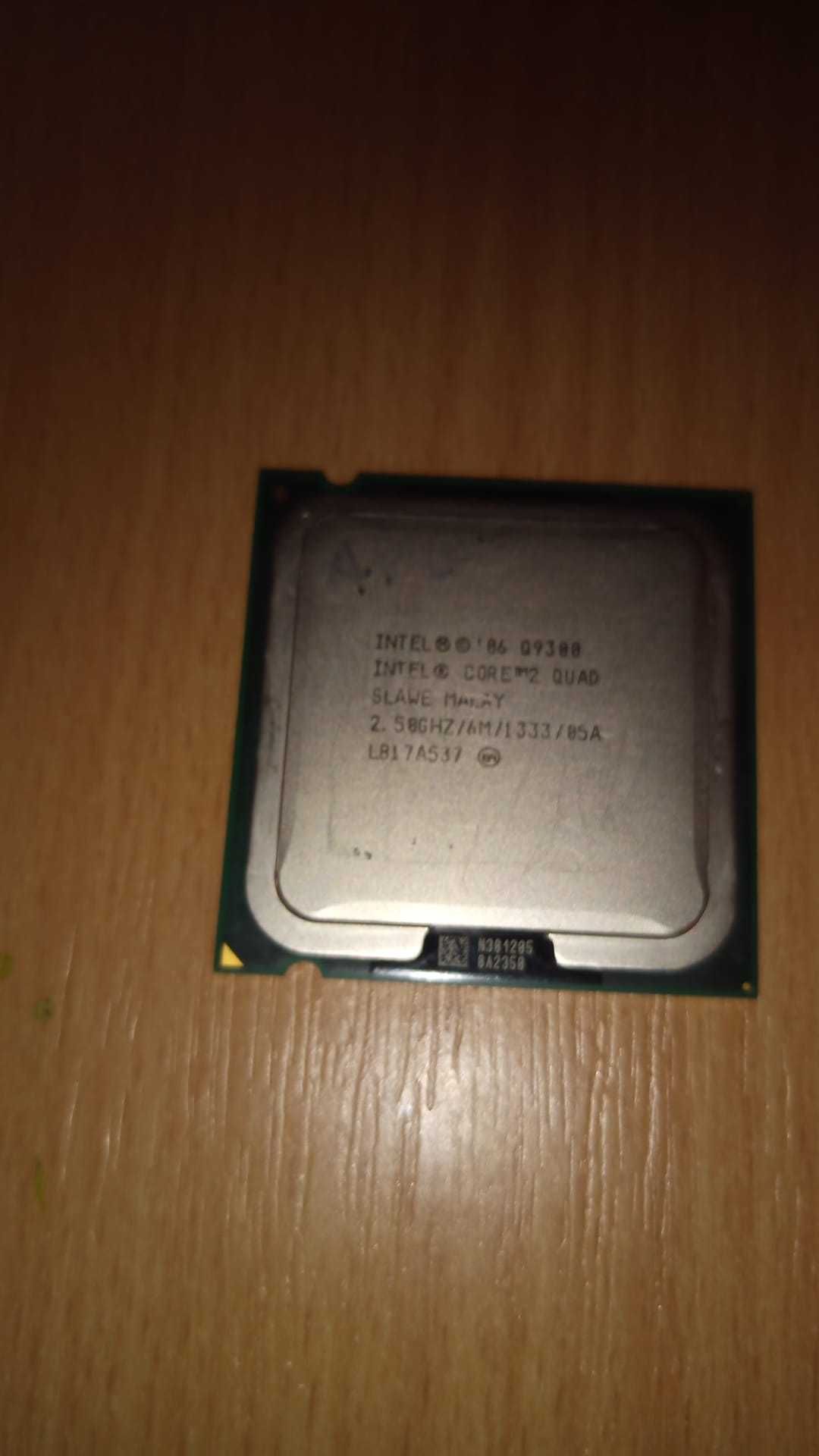 Procesor CPU Intel Core 2 Quad Q9300 SLAMX SLAWE 2,5 GHz 6 MB LGA775