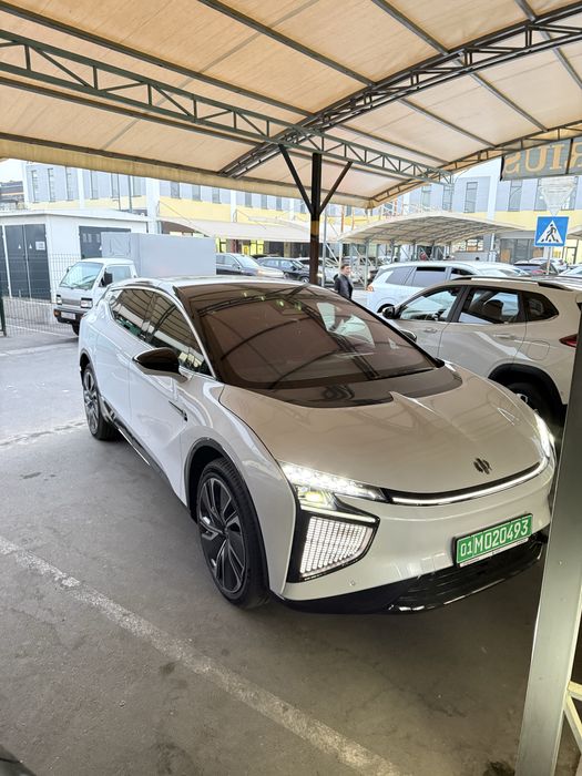 Hiphi moshina ideal holati zor haqiyqiy kamfort moshina