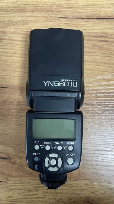 Вспышка YN560 III YongNuo Speedlite продам срочно