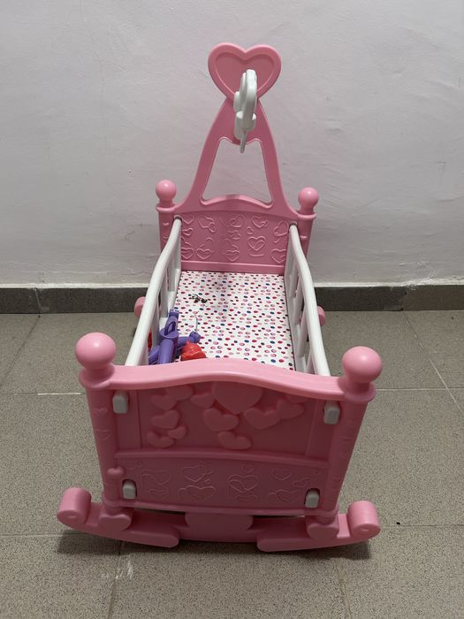 Patut roz pentru papusi