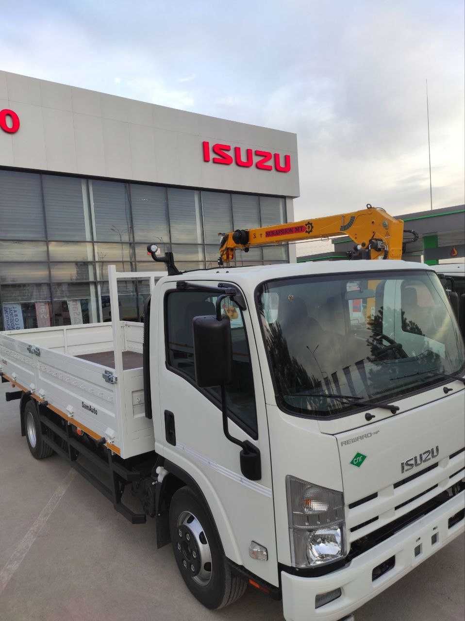 Isuzu Isuzu NPR 82 L (CNG) (Газ)