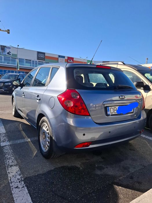 KIA CEED 2007 176000 km reali