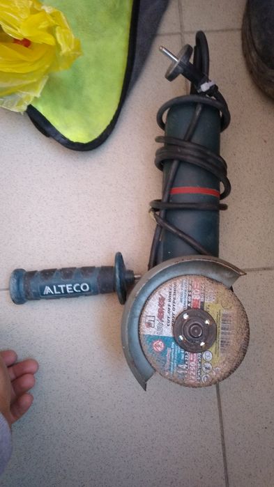 Продам домкрат новый