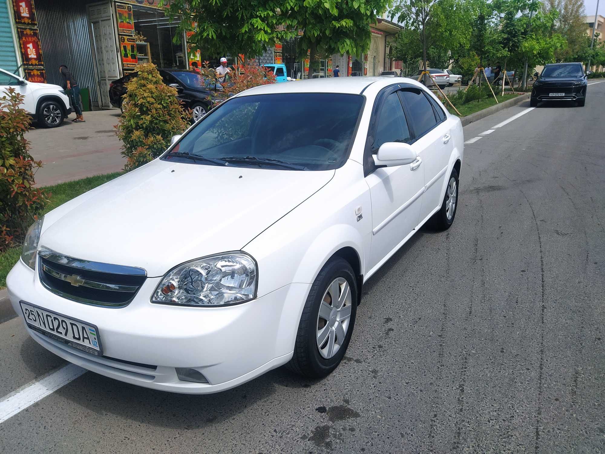 Lacetti 1.8, SOTILADI, holati zo'r.