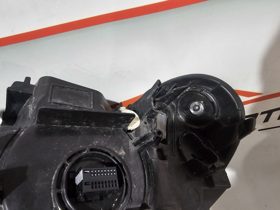 Far dreapta led Bmw X1 F48 dupa 2016 cod 7495004