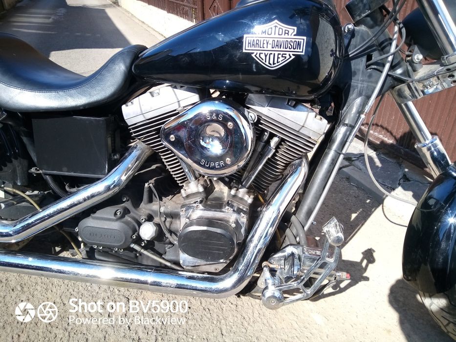 Motocicleta Harley Davidson Street Bob Custom 2006