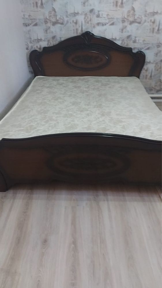 Продается двух спальняя кровать