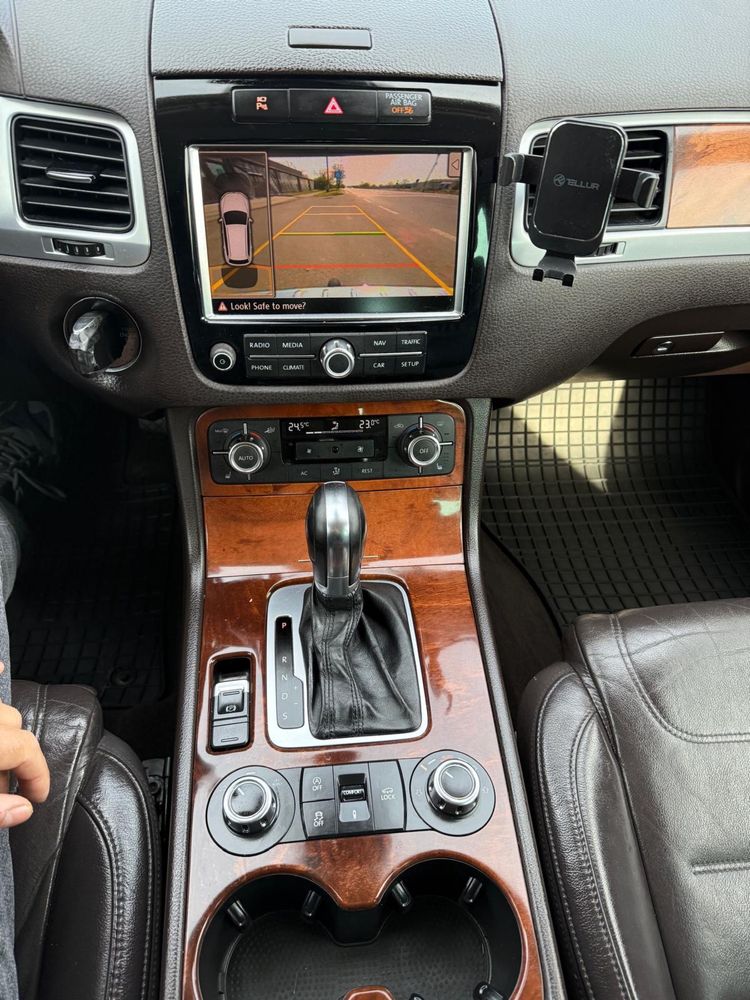 VW Touareg 3.0 tdi Perne, jante 20”, piele, scaune cu memorie schimb
