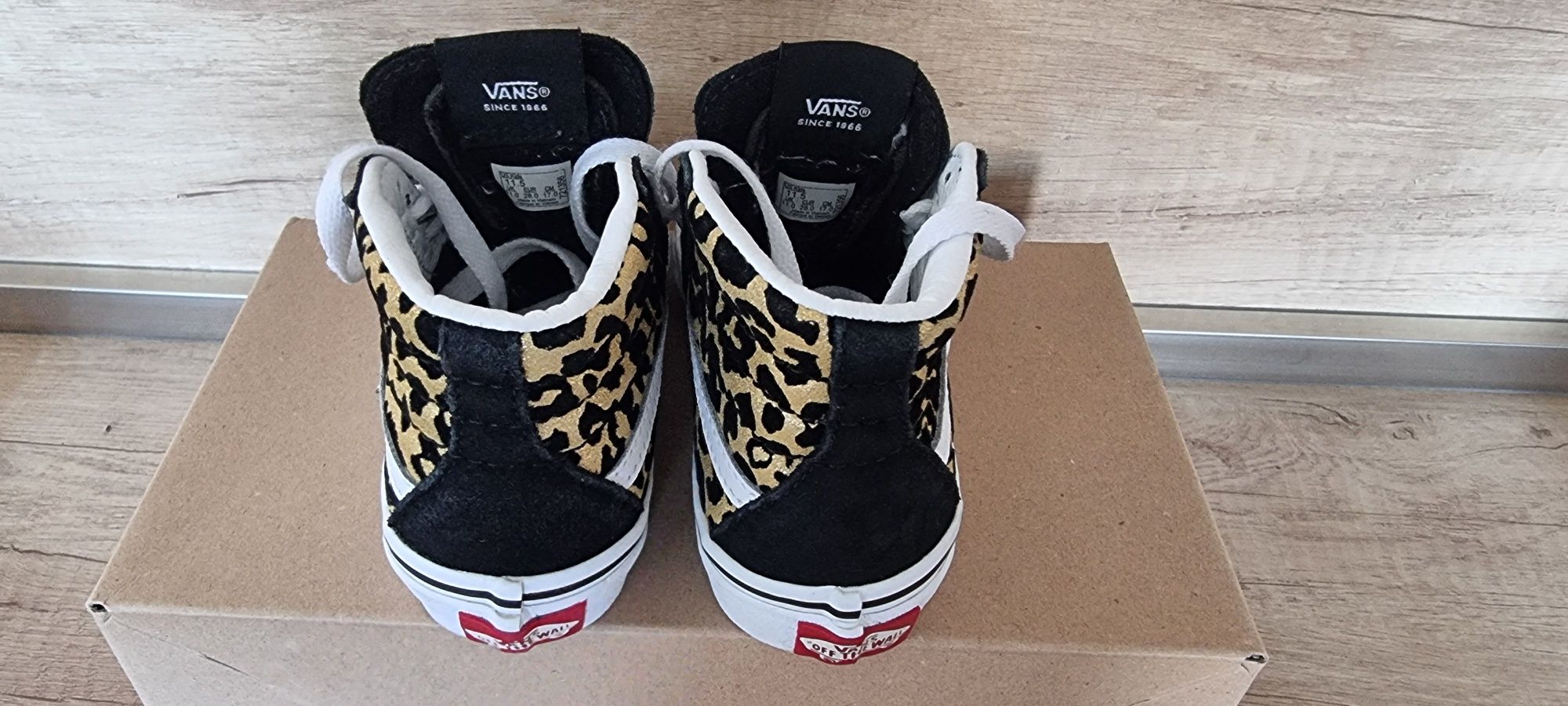 Детски кецове Converse и Vans