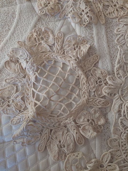 Mileuri si fete de masa din  macrame