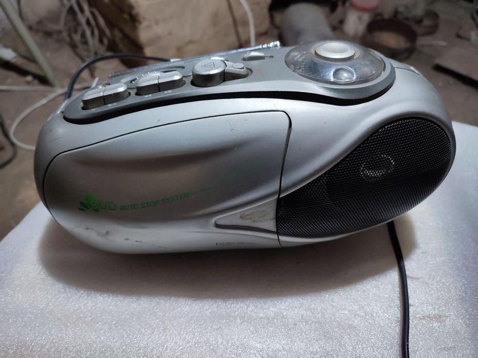 Магнитофон Daewoo