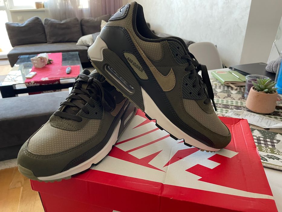 Nike Air Max 90 “Neutral olive”