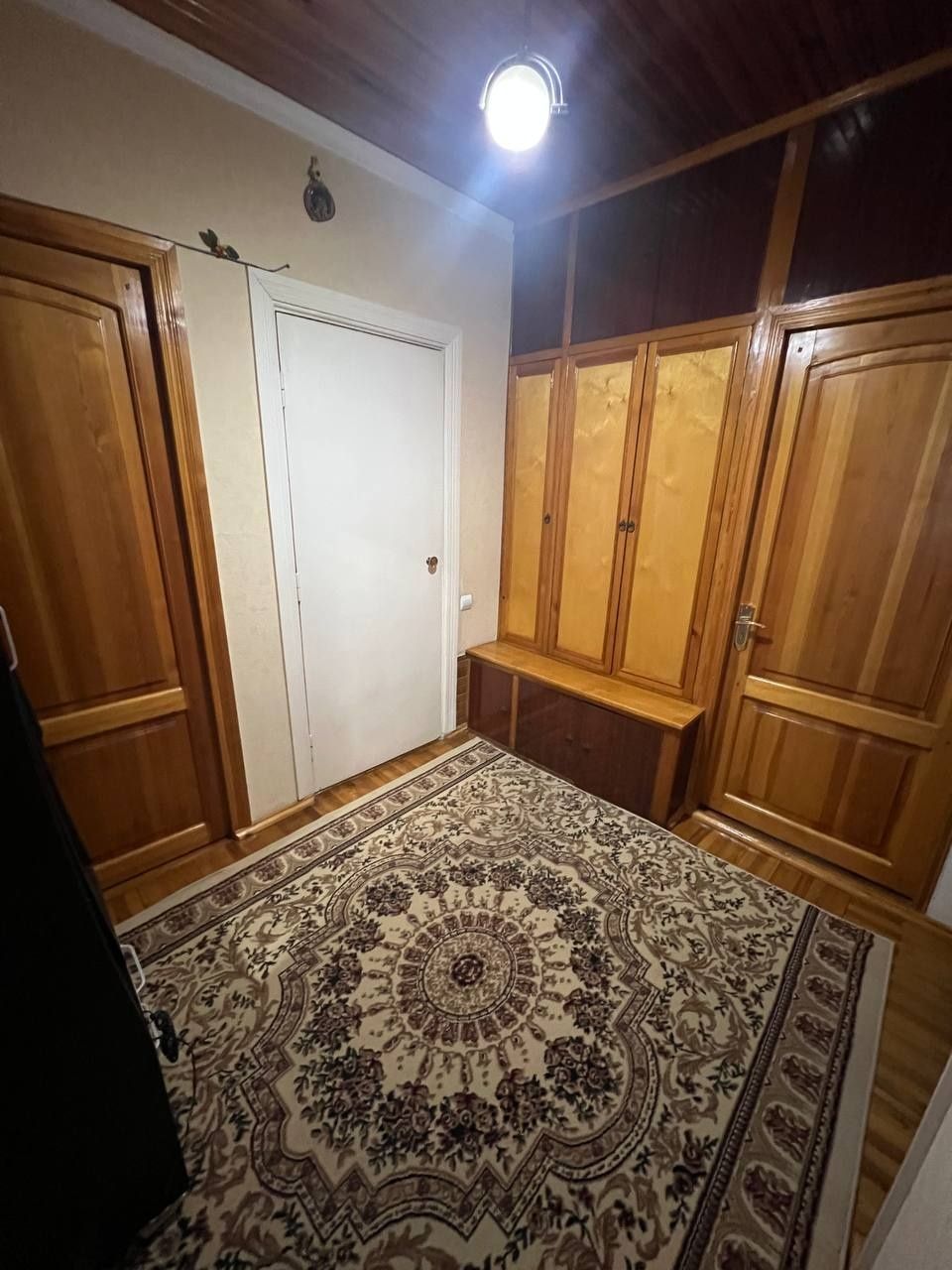 Продаётся своя квартира 77серия.3в4/3/4.Массив Феруза -3.