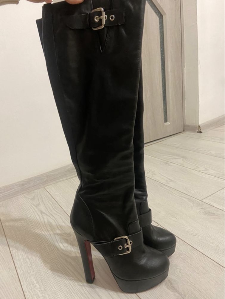 Cizme Christian Louboutin