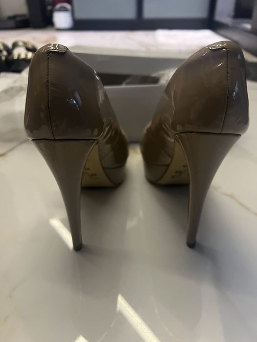 Чисто Нови Versace 39 номер