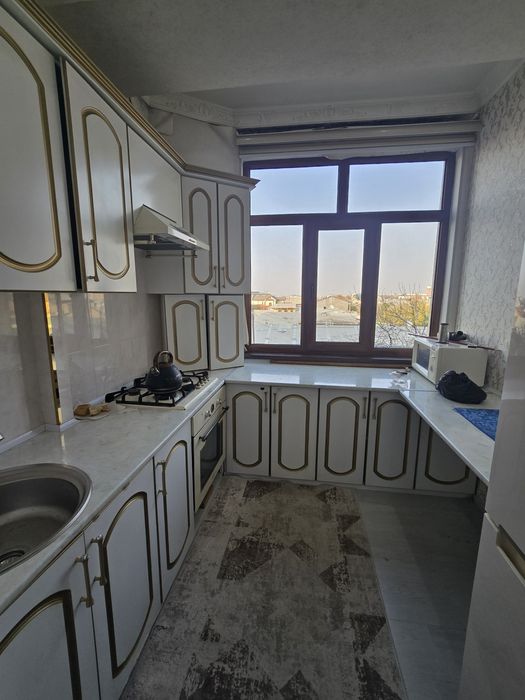 Аренда 4 хона 3 этаж микрорайон ор шашлык уз оилага  лифт бор