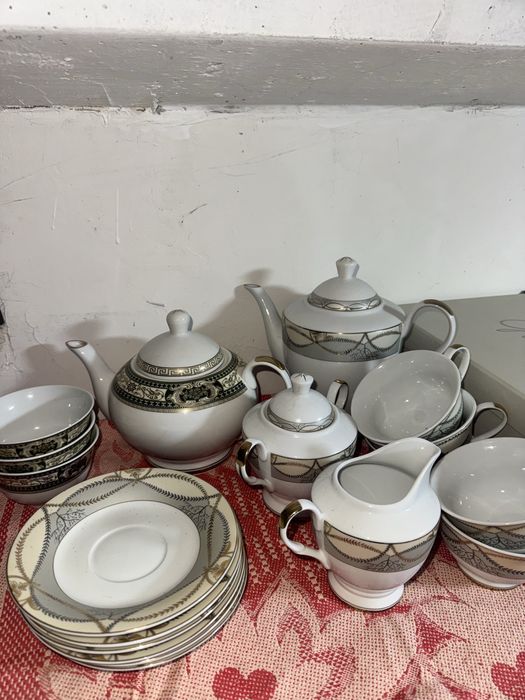 Nabor komplekt idishlar