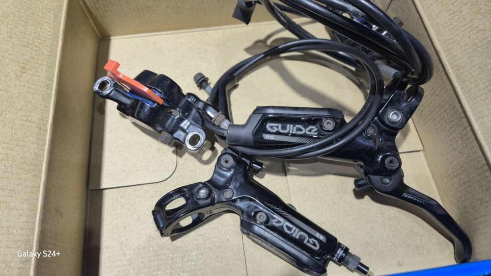 Frane hidraulice Sram Guide RS 4 pistoane