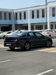 Kia K5 2023 lyuksiz pozitsiyasi
