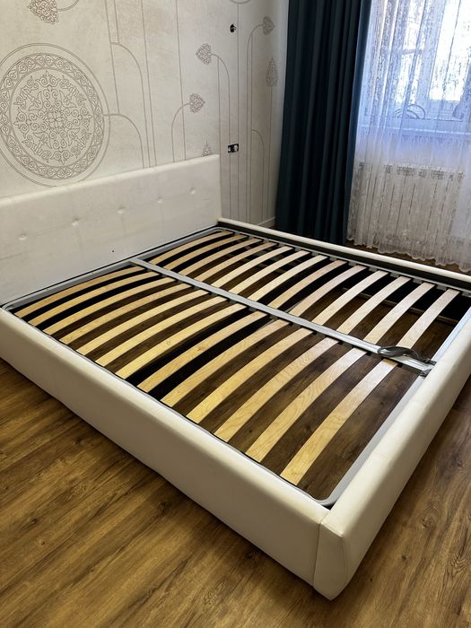 Продам кровать от Икея