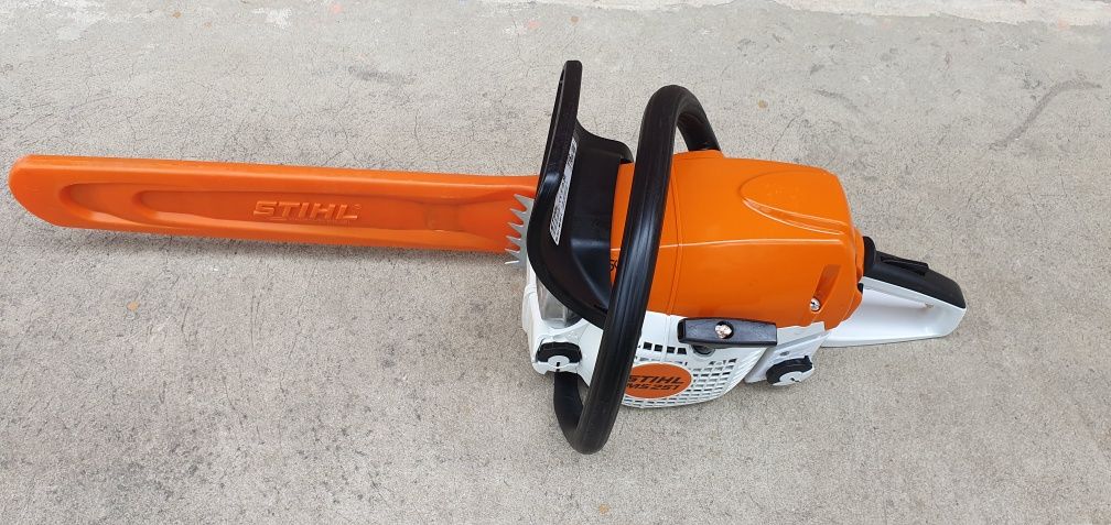 Stihl ms 251 C..